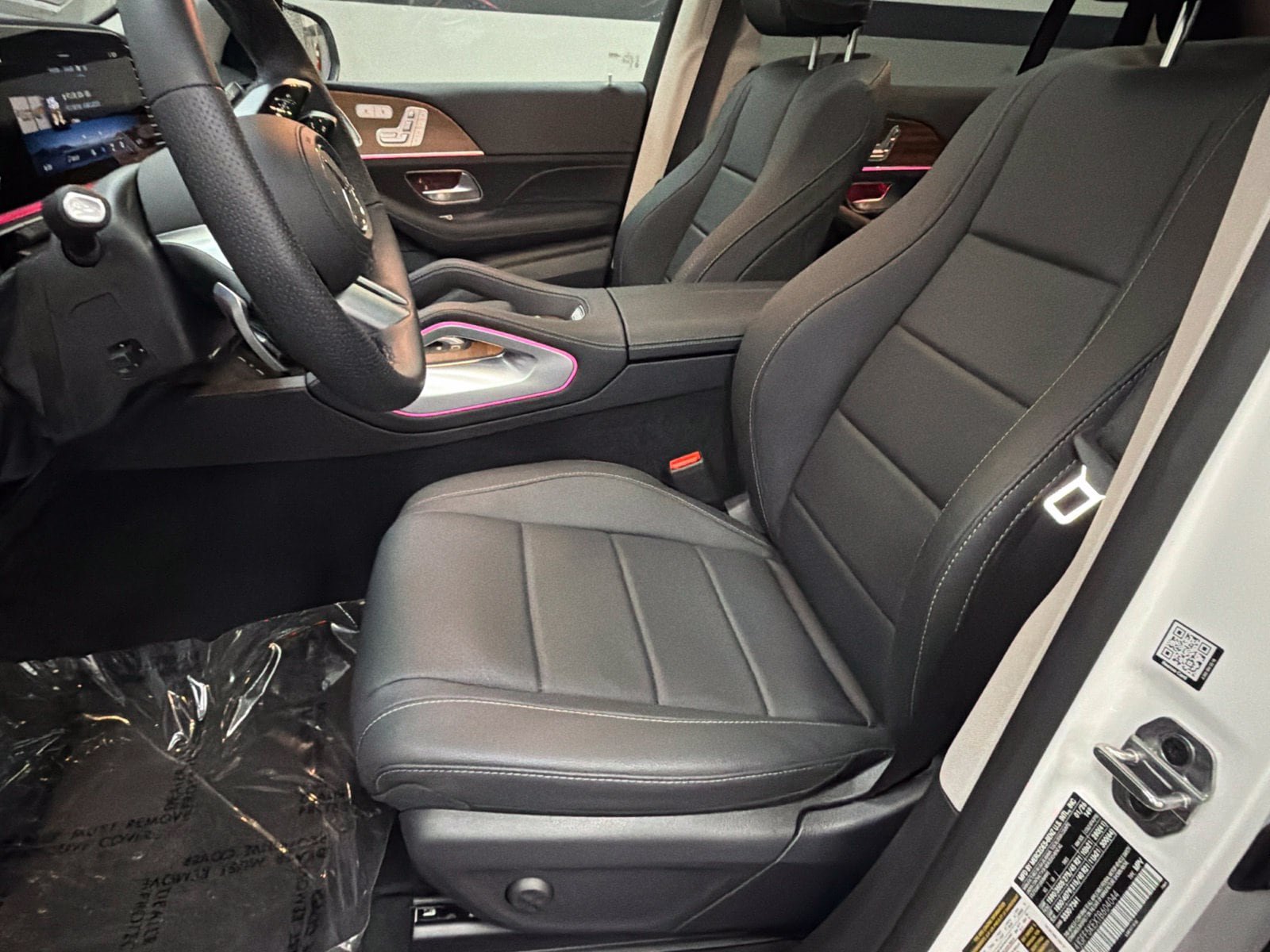 Certified 2026 Mercedes-Benz GLS 450 4MATIC image 24