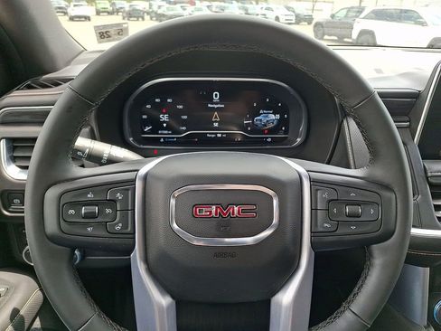 Used 2023 GMC Yukon XL SLT w/ SLT Luxury Package AWD/4WD image 20