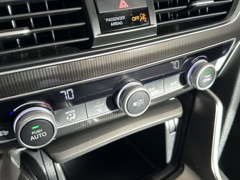 Used 2022 Honda Accord Sport Special Edition image 18