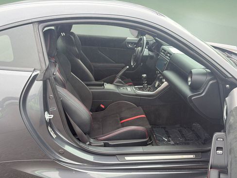 Used 2022 Subaru BRZ Limited RWD image 13