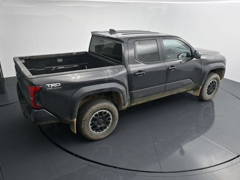 Used 2024 Toyota Tacoma TRD Off-Road AWD/4WD image 24