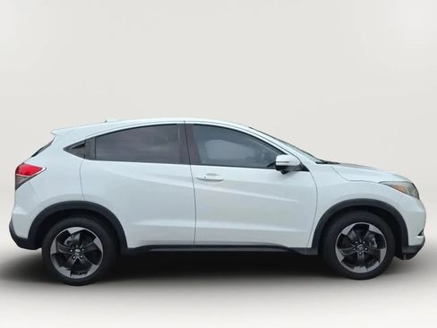 Used 2018 Honda HR-V EX image 8