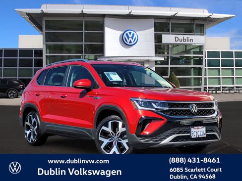 Used 2022 Volkswagen Taos SEL image 1
