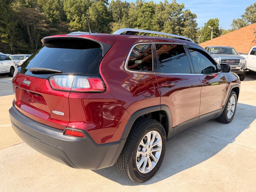 Used 2019 Jeep Cherokee Latitude w/ Popular Appearance Group FWD image 14