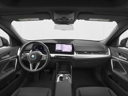 New 2025 BMW X2 xDrive28i w/ Technology Package image 5
