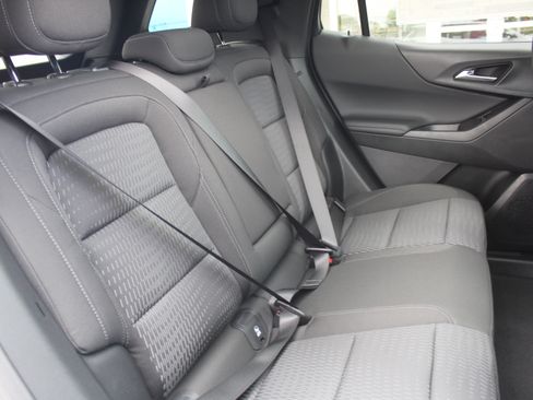 New 2026 Chevrolet Equinox LT w/ Safety and Technology Package FWD image 16