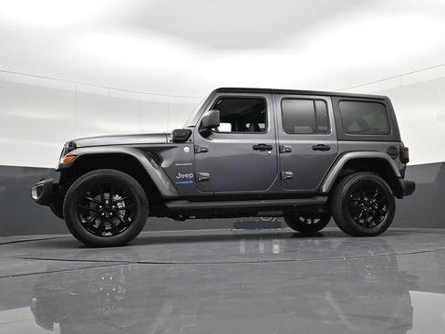 Used 2021 Jeep Wrangler Unlimited Sahara w/ Cold Weather Group AWD/4WD image 35