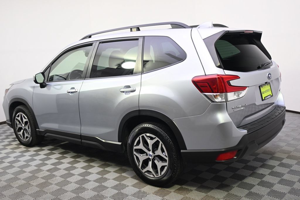 Used 2021 Subaru Forester Premium w/ Popular Package #1 AWD/4WD image 3