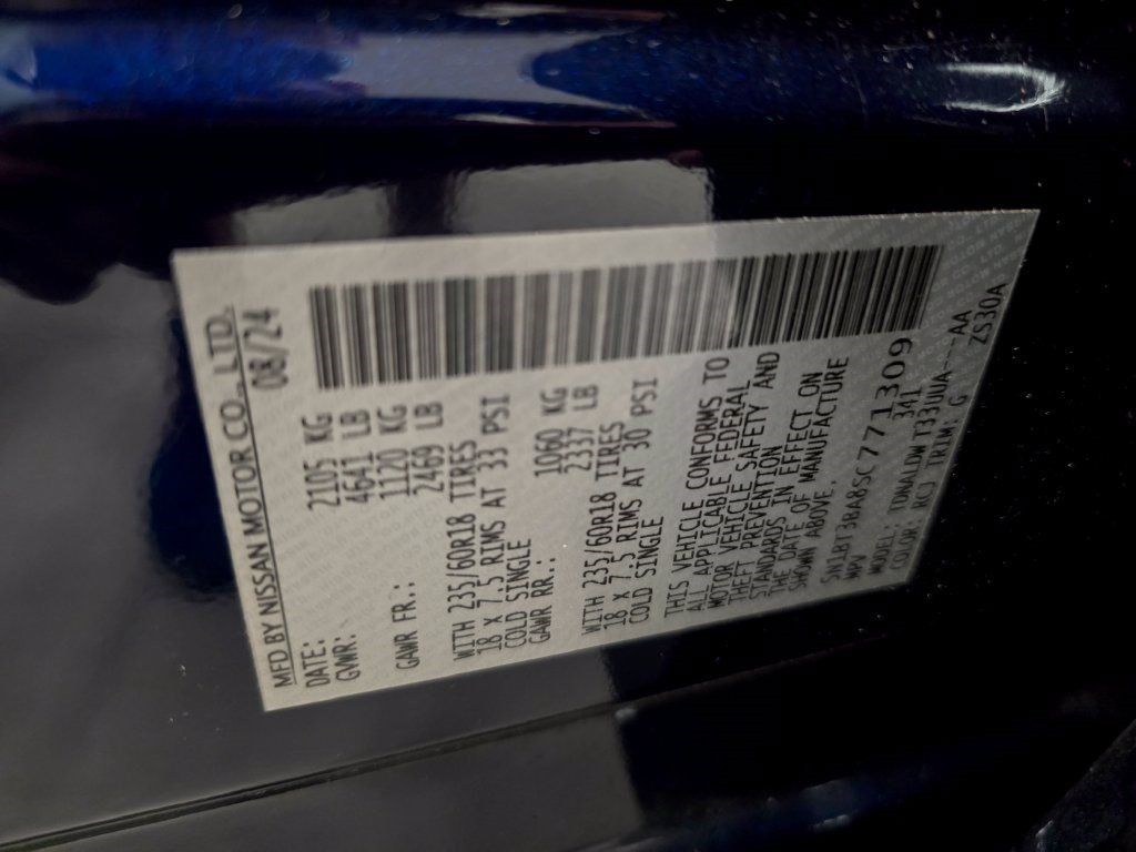 Used 2025 Nissan Rogue SV FWD image 14