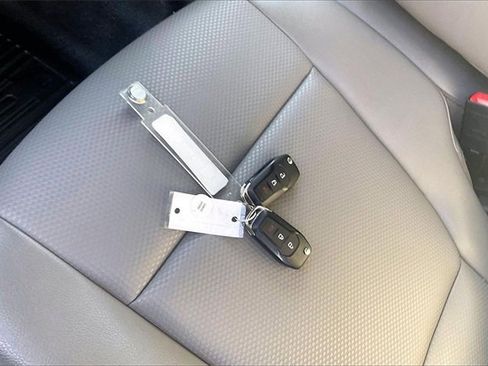 Certified 2022 Ford F250 XL w/ Power Equipment Group image 10