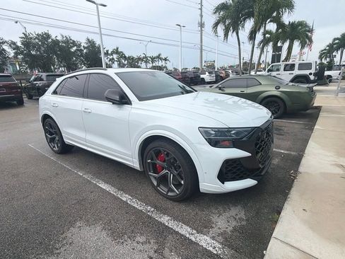 Used 2026 Audi RS Q8 performance AWD/4WD image 5