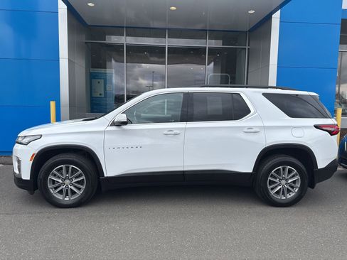 Used 2023 Chevrolet Traverse LT w/ LPO, Floor Liner Package image 9