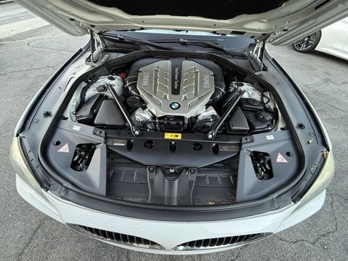 Used 2011 BMW ActiveHybrid 7 Li image 19