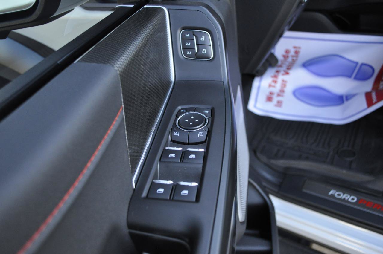 Used 2025 Ford F150 Raptor AWD/4WD image 13