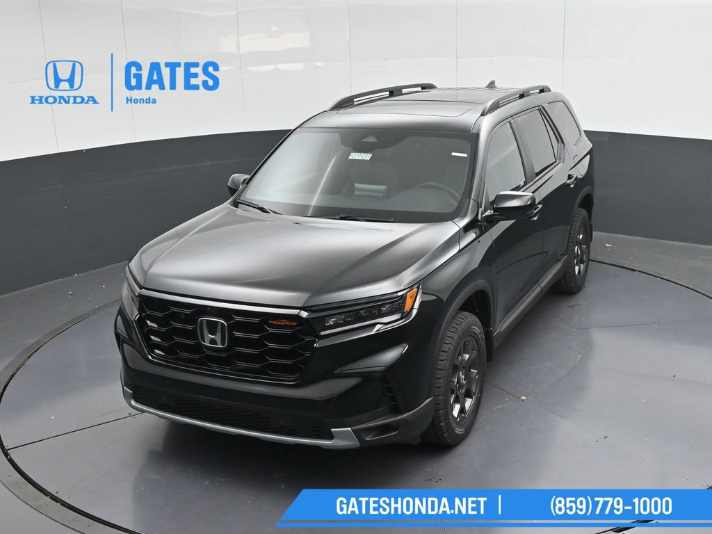 Certified 2025 Honda Pilot TrailSport image 55