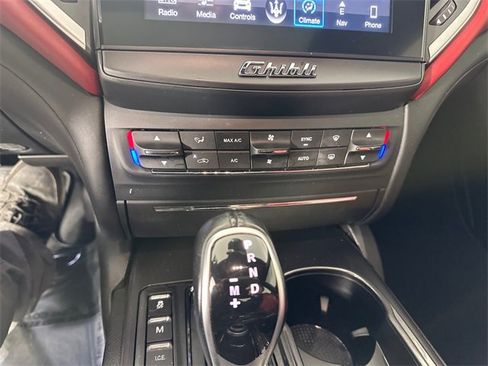 Used 2018 Maserati Ghibli image 30