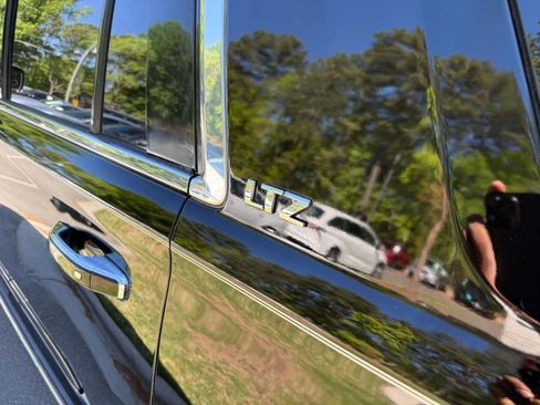 Used 2016 Chevrolet Tahoe LTZ image 13