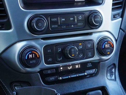 Used 2018 GMC Yukon XL SLT w/ Open Road Package image 28