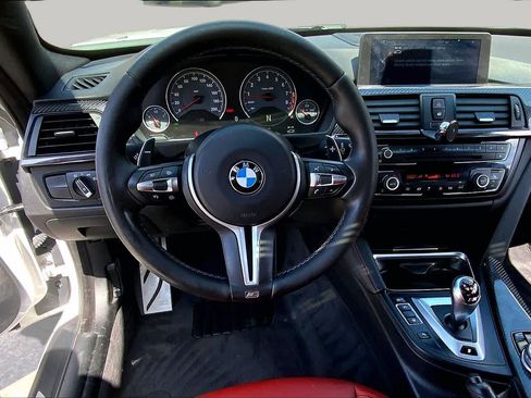 Used 2015 BMW M4 Coupe RWD image 6