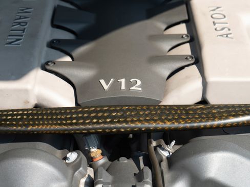Used 2002 Aston Martin Vanquish RWD image 32