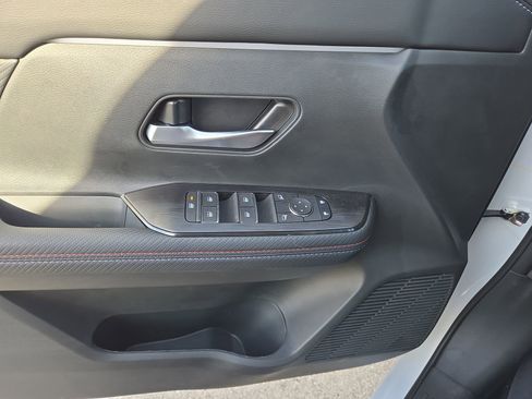 New 2026 Nissan Kicks SR image 11