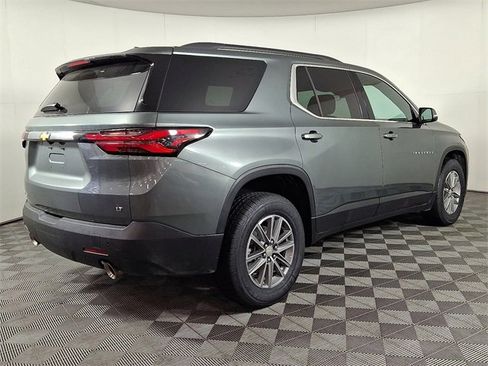Used 2022 Chevrolet Traverse LT image 6