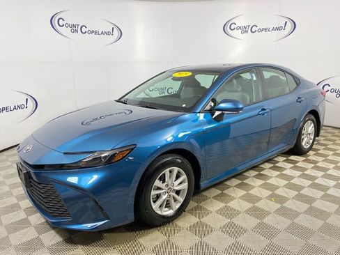 Certified 2025 Toyota Camry LE w/ Convenience Package AWD/4WD image 3