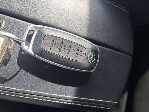Used 2026 Nissan Rogue SV FWD image 21