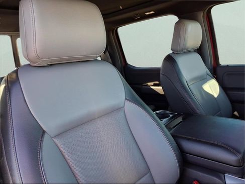 Used 2023 Ford F150 Lightning Lariat w/ Equipment Group 511A High image 25