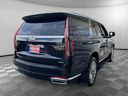 Used 2022 Cadillac Escalade Luxury w/ LPO, Floor Liner Package AWD/4WD image 4