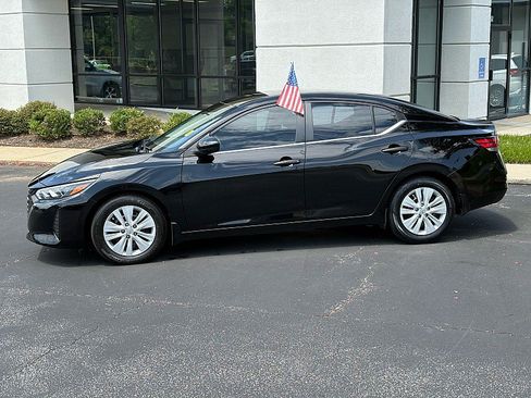 Used 2024 Nissan Sentra S FWD image 2