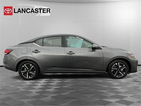 Used 2024 Nissan Sentra SV image 8