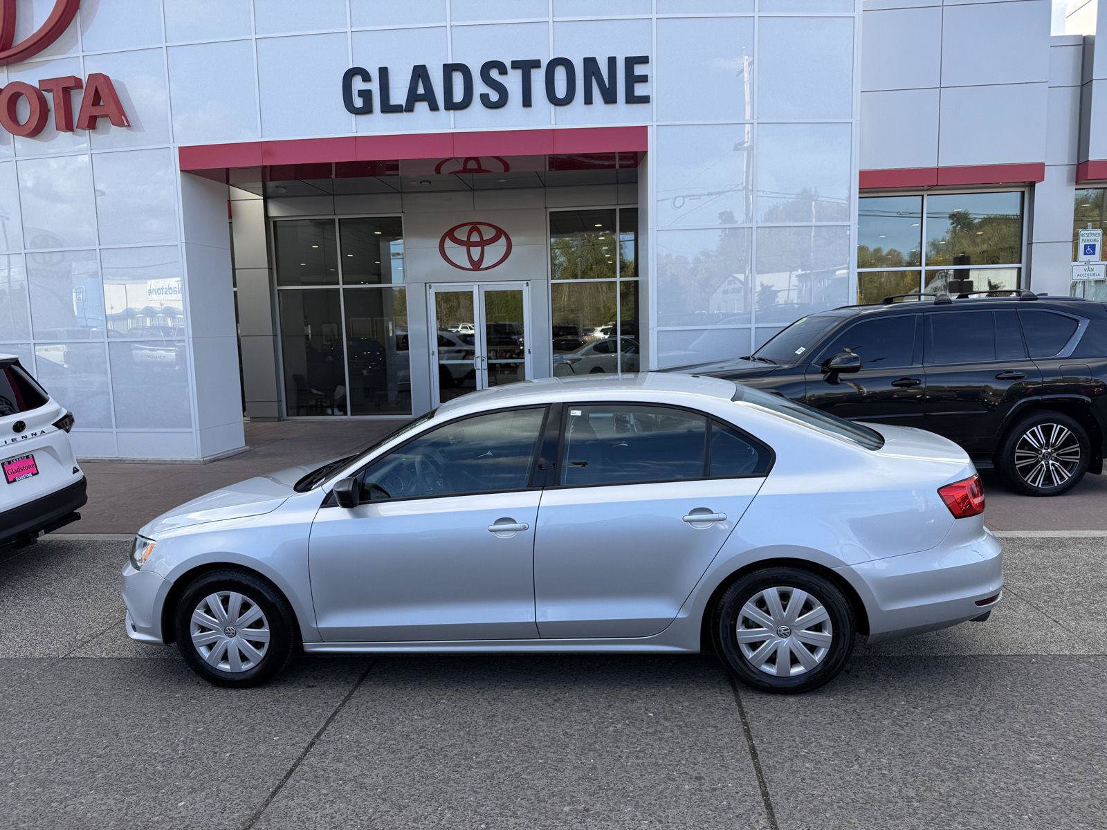 Used 2015 Volkswagen Jetta S FWD image 3