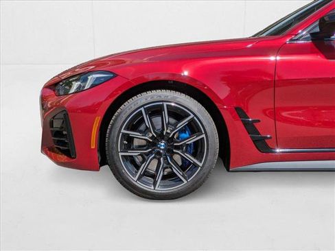 Used 2025 BMW 430i xDrive w/ M Sport Package image 10