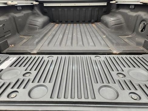 Used 2022 Nissan Frontier Pro-X image 33