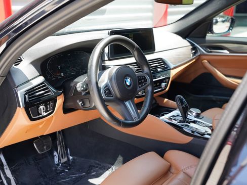 Used 2023 BMW 540i w/ M Sport Package RWD image 15