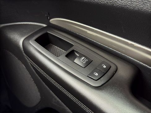 Used 2019 Dodge Durango SXT image 14