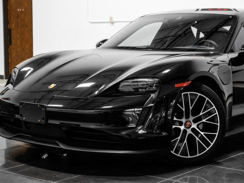 Used 2023 Porsche Taycan w/ Premium Package image 11