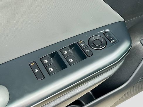 Used 2025 Kia K4 FWD image 17