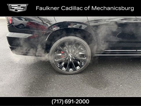 Used 2026 Cadillac Escalade V w/ LPO, ONYX Package image 27