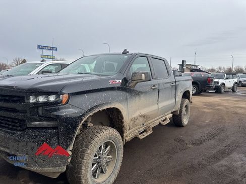 Used 2022 Chevrolet Silverado 1500 RST image 3