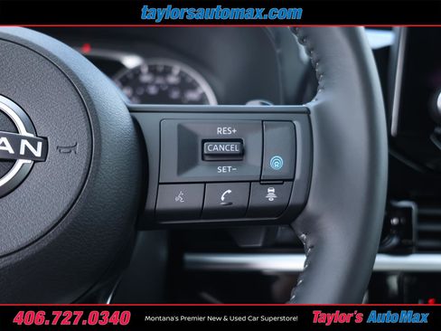 New 2025 Nissan Pathfinder SV w/ SV Premium Package image 23