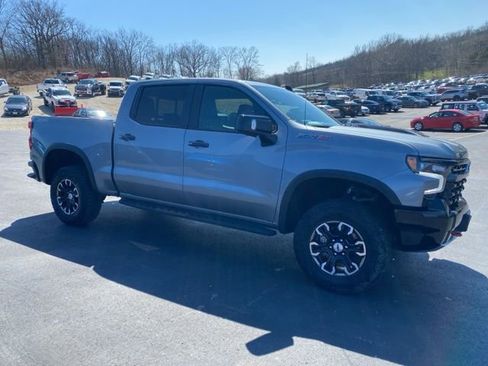 Used 2023 Chevrolet Silverado 1500 ZR2 image 5