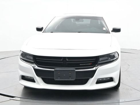 Used 2016 Dodge Charger SXT w/ Plus Group image 2