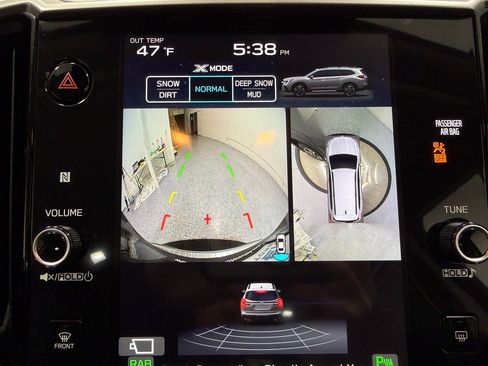 Used 2024 Subaru Ascent Limited w/ Technology Package image 17