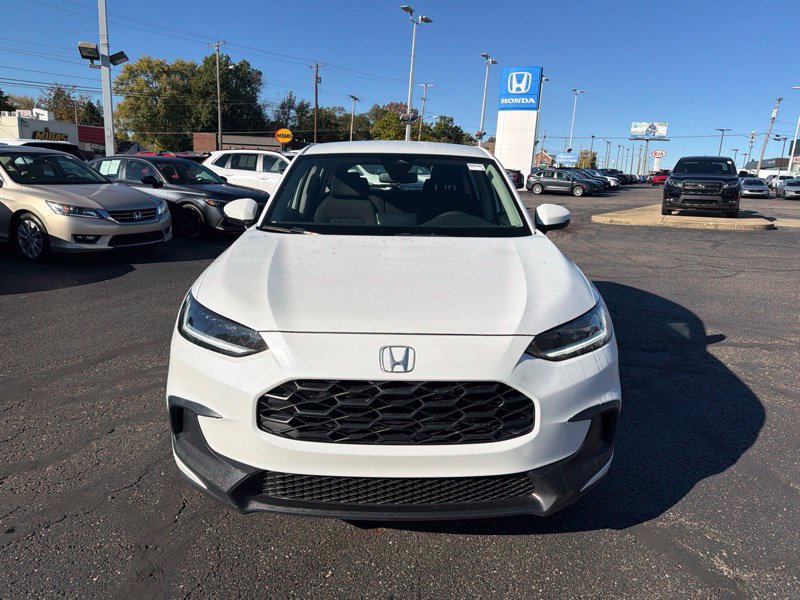 Used 2024 Honda HR-V LX image 2