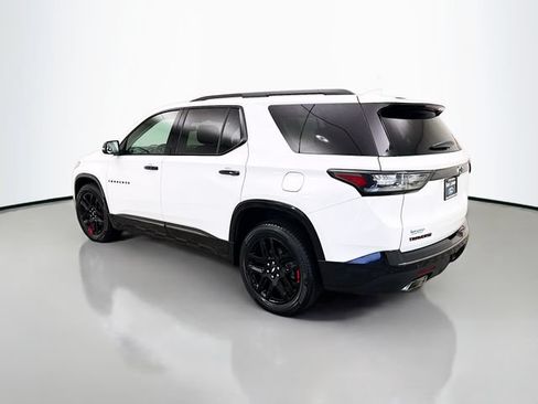 Used 2021 Chevrolet Traverse Premier w/ Redline Edition AWD/4WD image 5