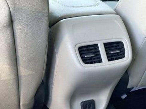 Used 2018 Buick Regal Essence w/ Driver Confidence Package #1 image 18