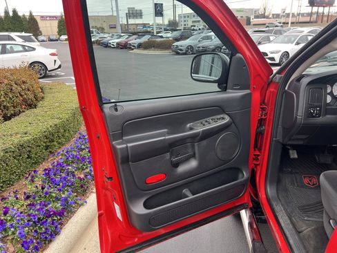 Used 2003 Dodge Ram 1500 Truck SLT image 14