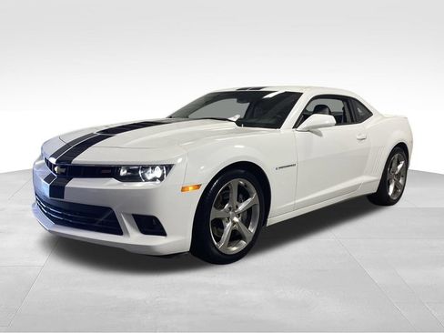 Used 2015 Chevrolet Camaro SS w/ RS Package RWD image 4